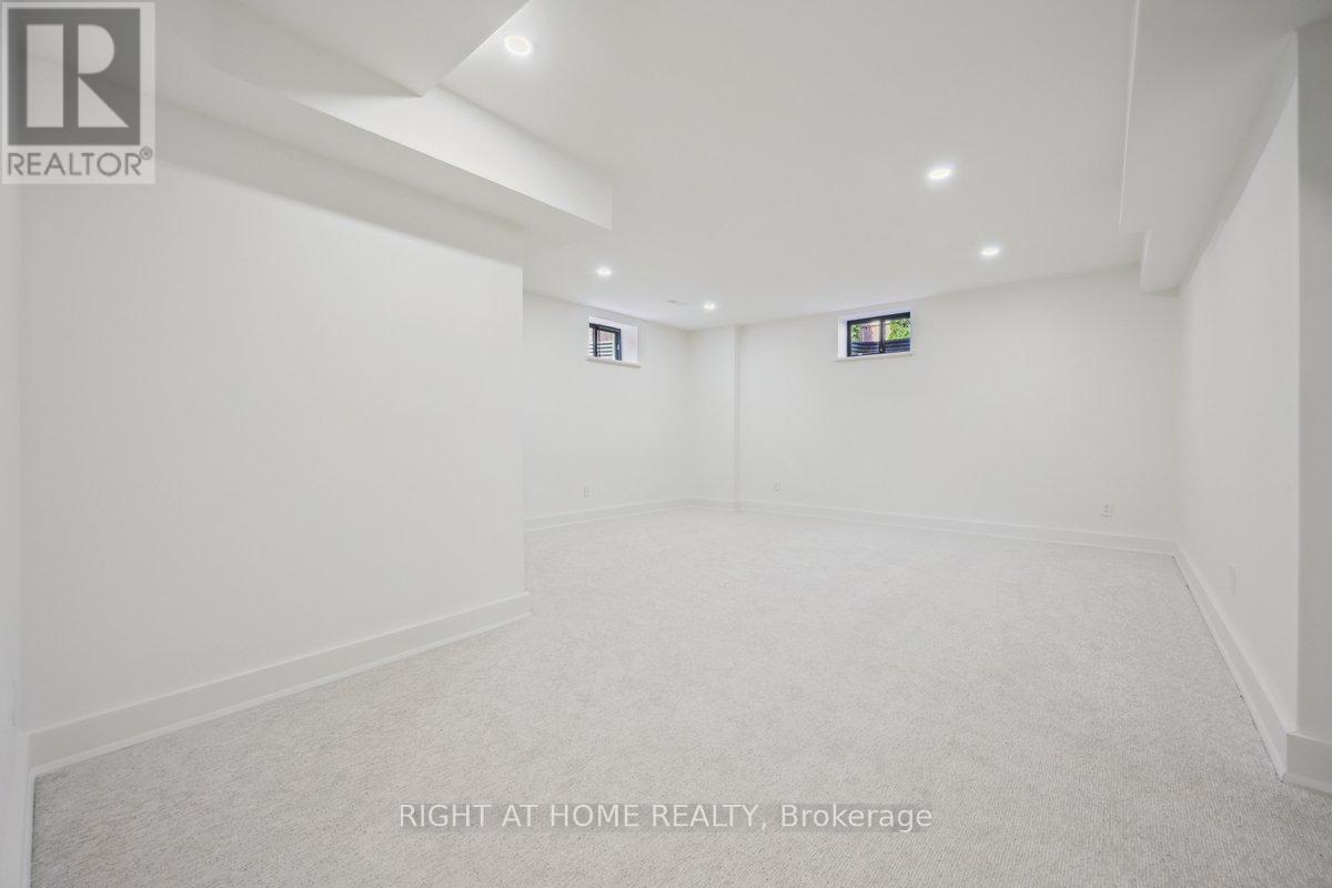 2187 Lakeshore Road, Burlington, Ontario  L7R 1A5 - Photo 39 - W12452263