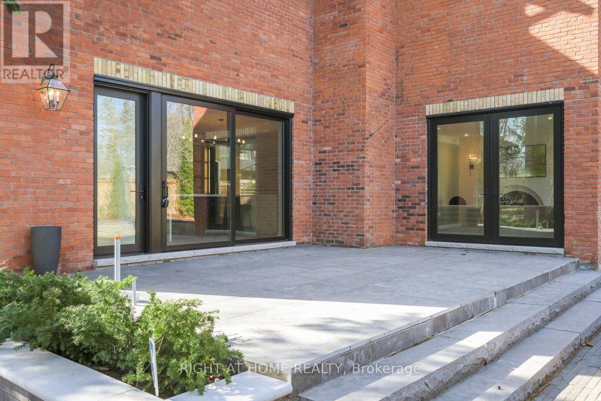 2187 Lakeshore Road, Burlington, Ontario  L7R 1A5 - Photo 46 - W12452263