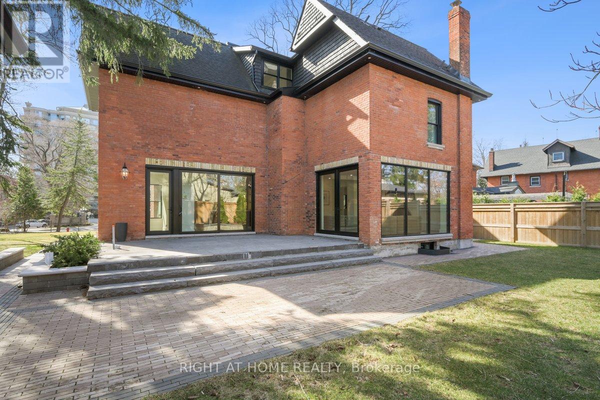 2187 Lakeshore Road, Burlington, Ontario  L7R 1A5 - Photo 48 - W12452263