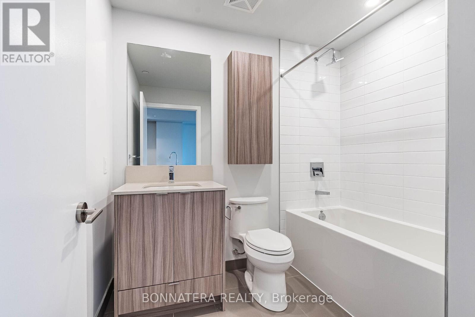 3302 - 4130 Parkside Village Drive, Mississauga, Ontario  L5B 0L7 - Photo 28 - W12452294