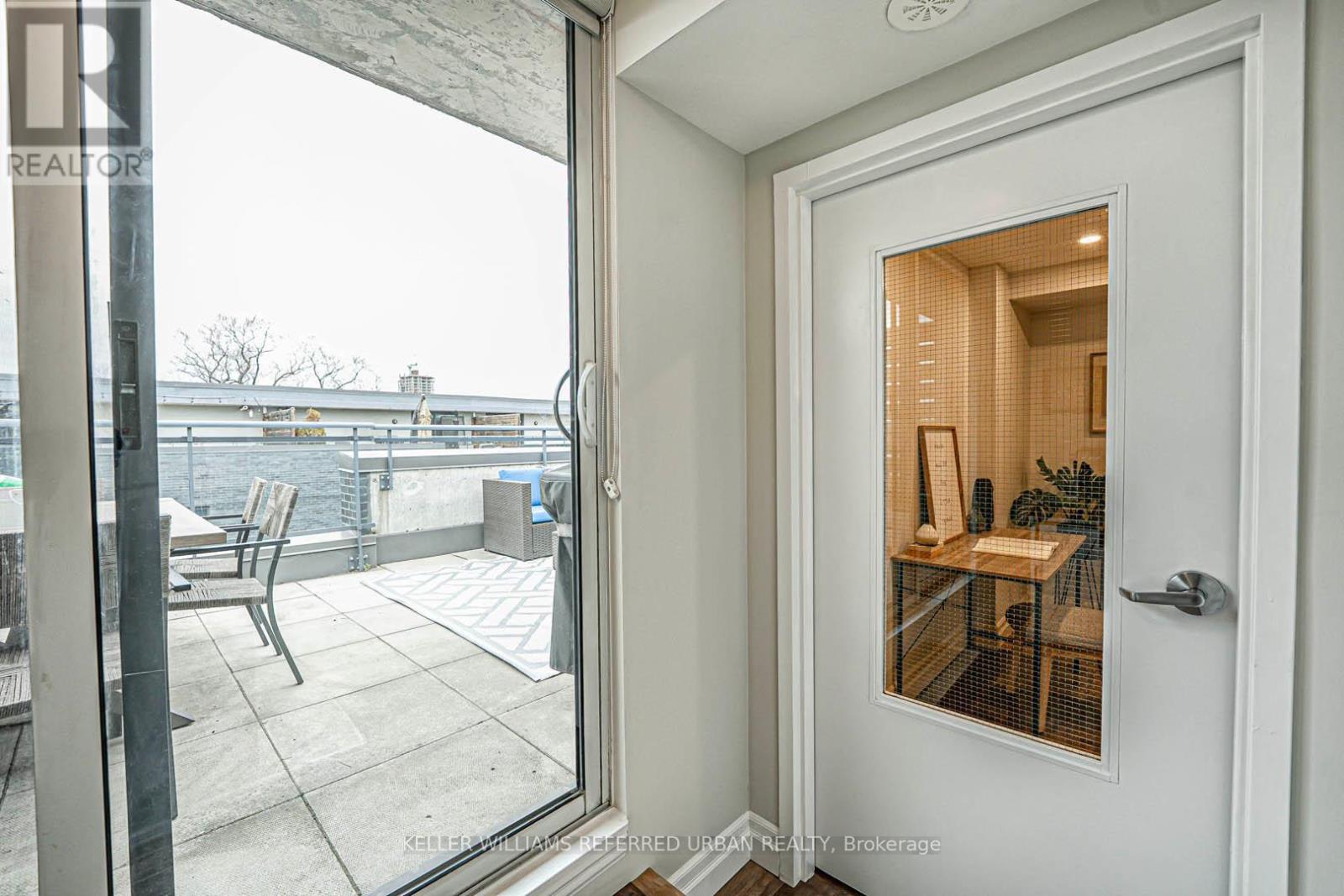 203 - 45 Sousa Mendes Street, Toronto, Ontario  M6P 0A7 - Photo 27 - W12452295