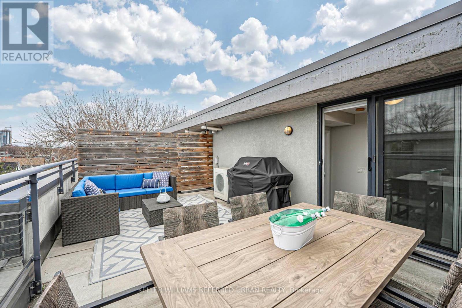 203 - 45 Sousa Mendes Street, Toronto, Ontario  M6P 0A7 - Photo 29 - W12452295