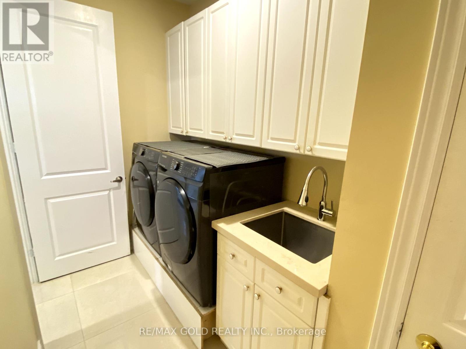 7 Brandiff Court, Caledon, Ontario  L7C 1P6 - Photo 19 - W12452316