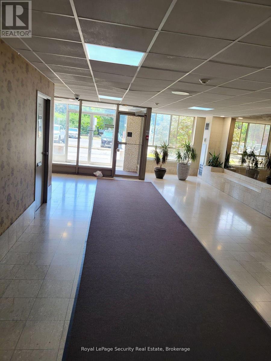 605 - 2470 Eglinton Avenue W, Toronto, Ontario  M6M 5E7 - Photo 2 - W12452318