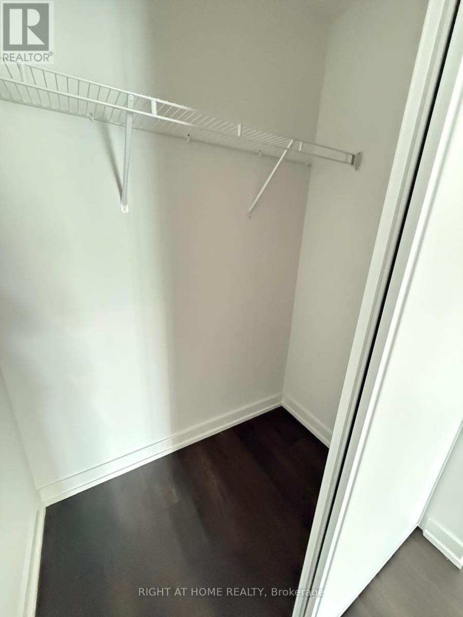 327 - 801 The Queensway, Toronto, Ontario  M8Z 1N4 - Photo 13 - W12452341
