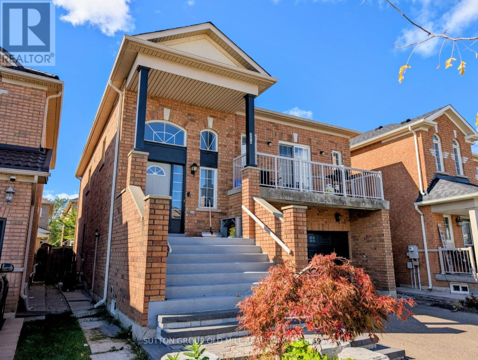 370 QUEEN MARY DRIVE, Brampton, Ontario