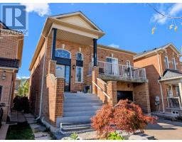 370 QUEEN MARY DRIVE, Brampton, Ontario