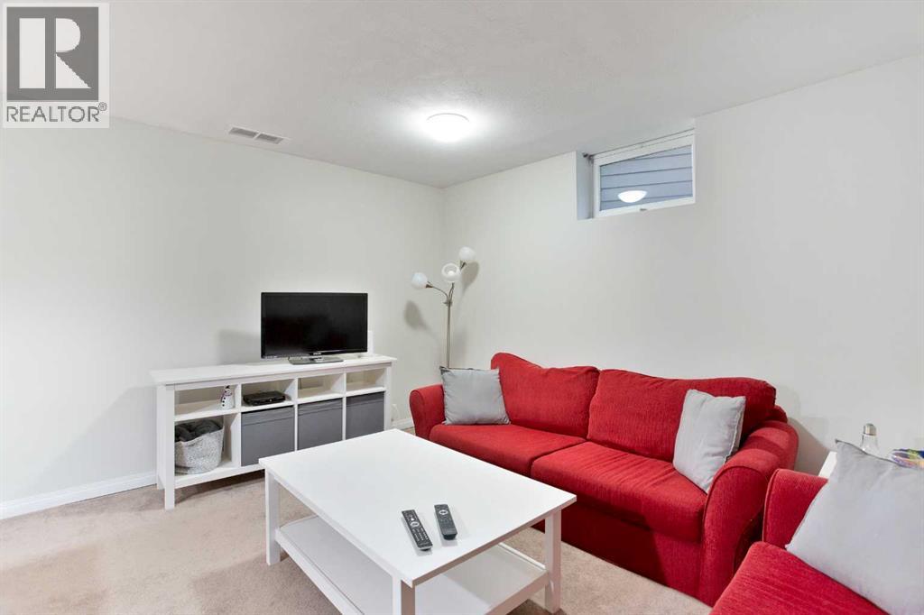 39 Canova Close Sw, Calgary, Alberta  T2W 3P7 - Photo 33 - A2262532