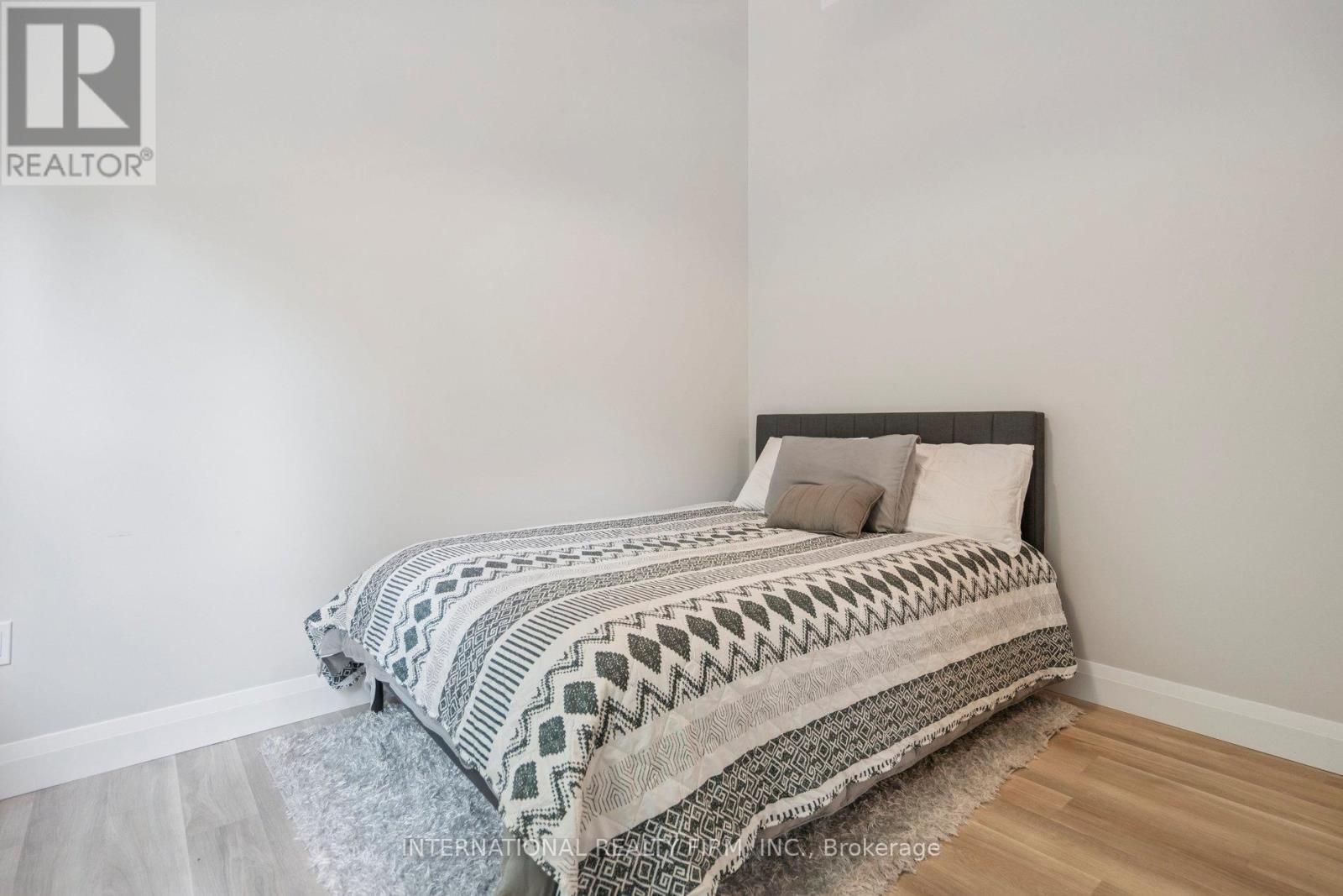 267 Davy Street, Niagara-On-The-Lake, Ontario  L0S 1J0 - Photo 35 - X12342389
