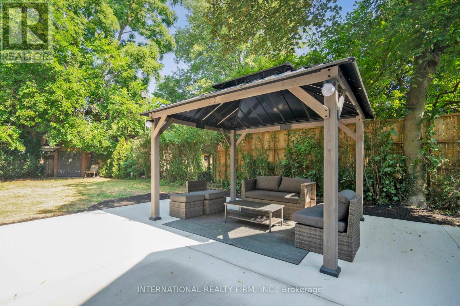 267 Davy Street, Niagara-On-The-Lake, Ontario  L0S 1J0 - Photo 8 - X12342389