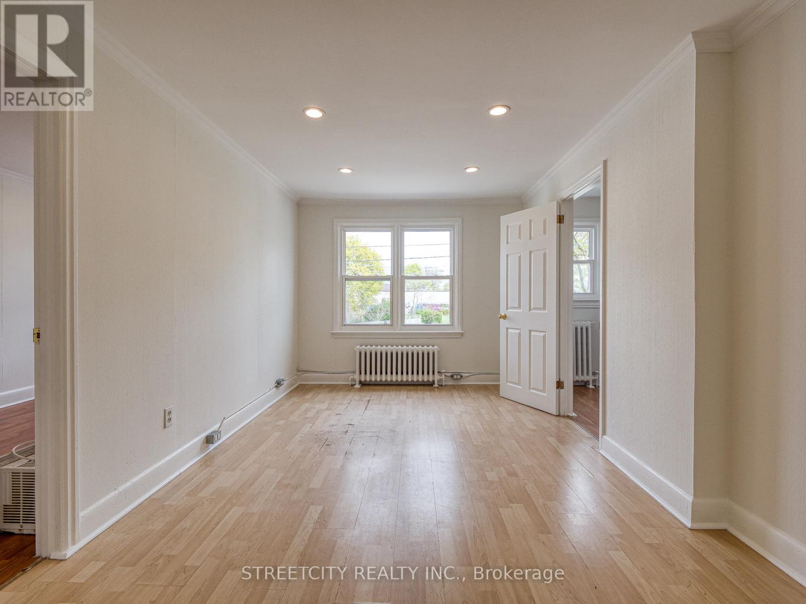245 Maitland Street, London East (East K), Ontario  N6B 2Y2 - Photo 18 - X12452401