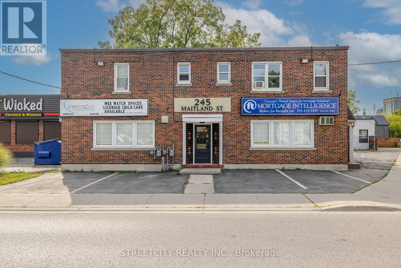 245 Maitland Street, London East (East K), Ontario  N6B 2Y2 - Photo 2 - X12452401