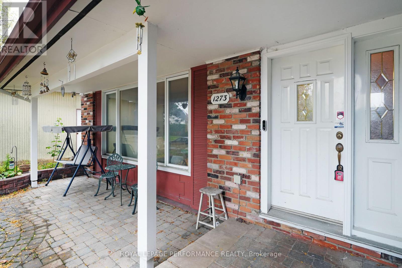 1273 Anoka Street, Ottawa, Ontario  K1V 6C3 - Photo 2 - X12452368
