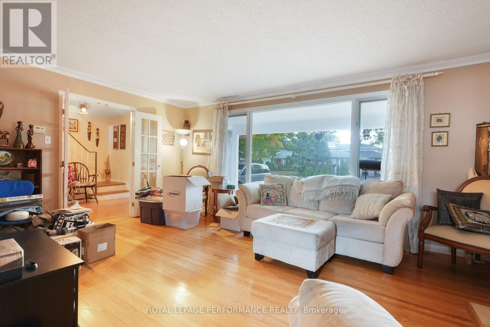 1273 Anoka Street, Ottawa, Ontario  K1V 6C3 - Photo 5 - X12452368
