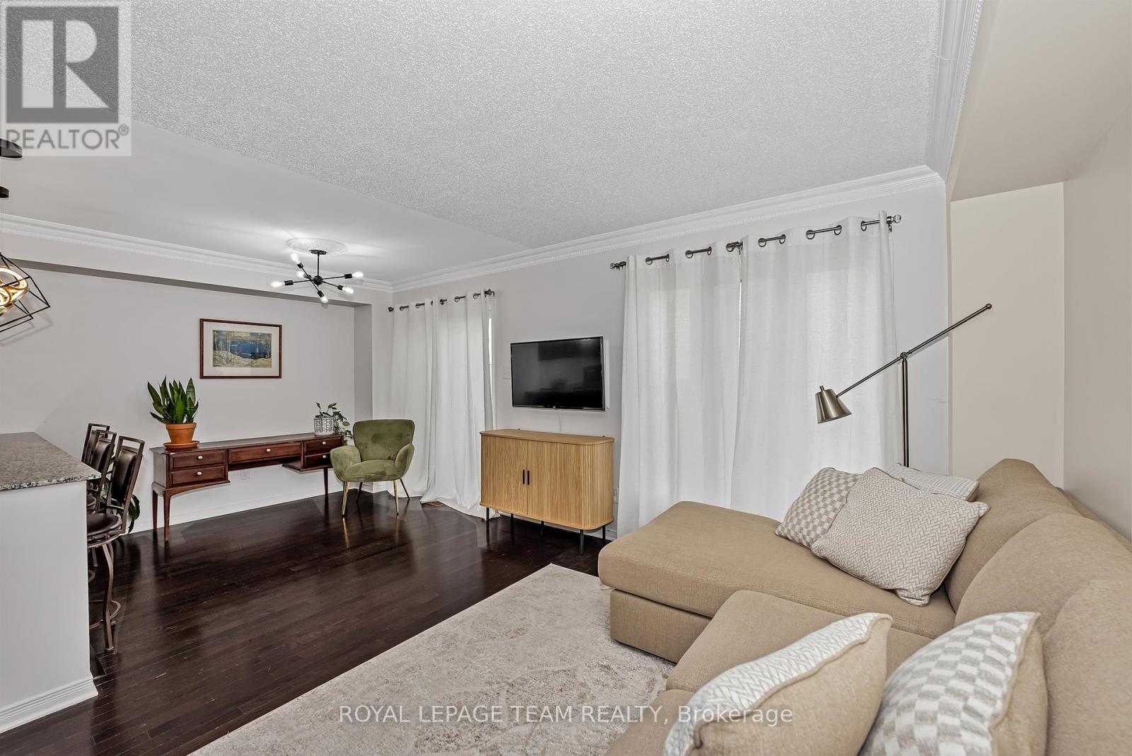 430 Haresfield Court, Ottawa, Ontario  K4M 0B6 - Photo 11 - X12452369