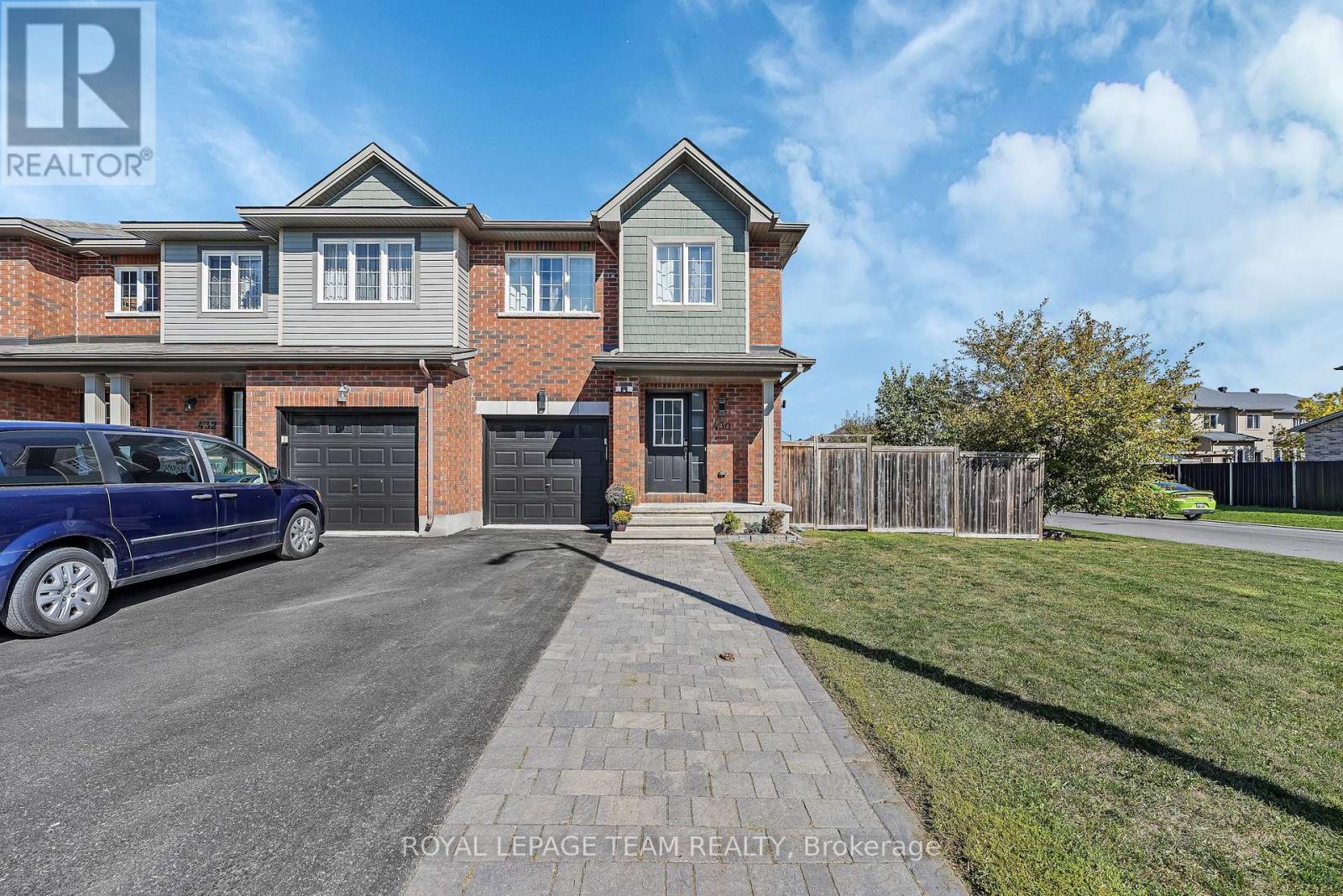 430 Haresfield Court, Ottawa, Ontario  K4M 0B6 - Photo 2 - X12452369