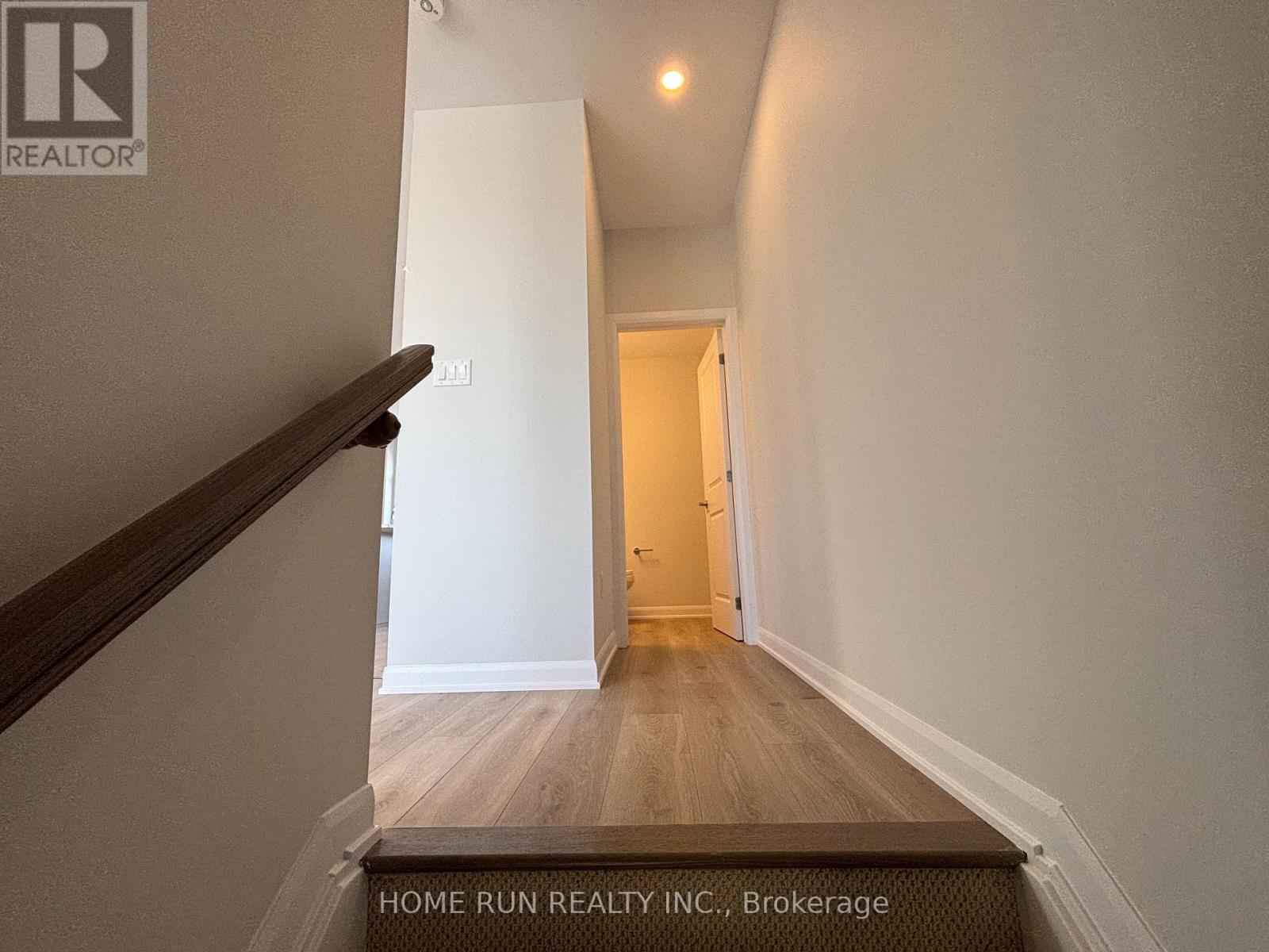 822 Fairline Row, Ottawa, Ontario  K2V 0V8 - Photo 11 - X12452376