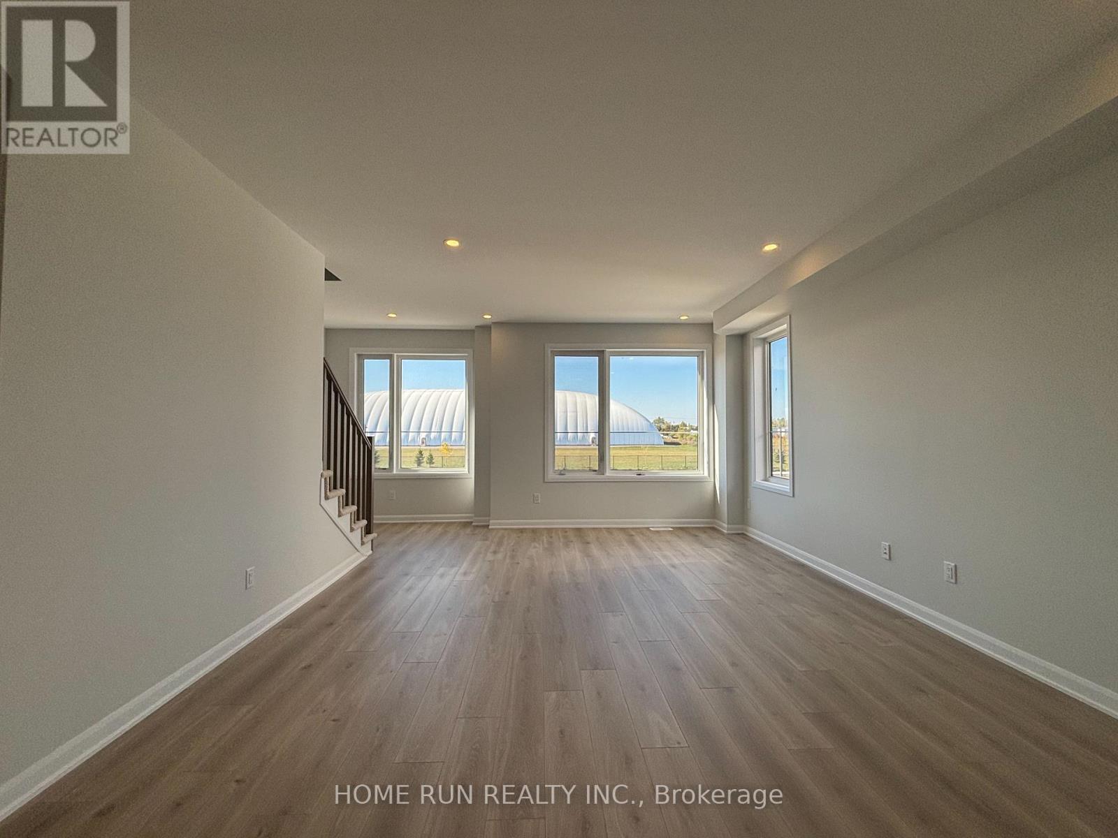 822 Fairline Row, Ottawa, Ontario  K2V 0V8 - Photo 12 - X12452376