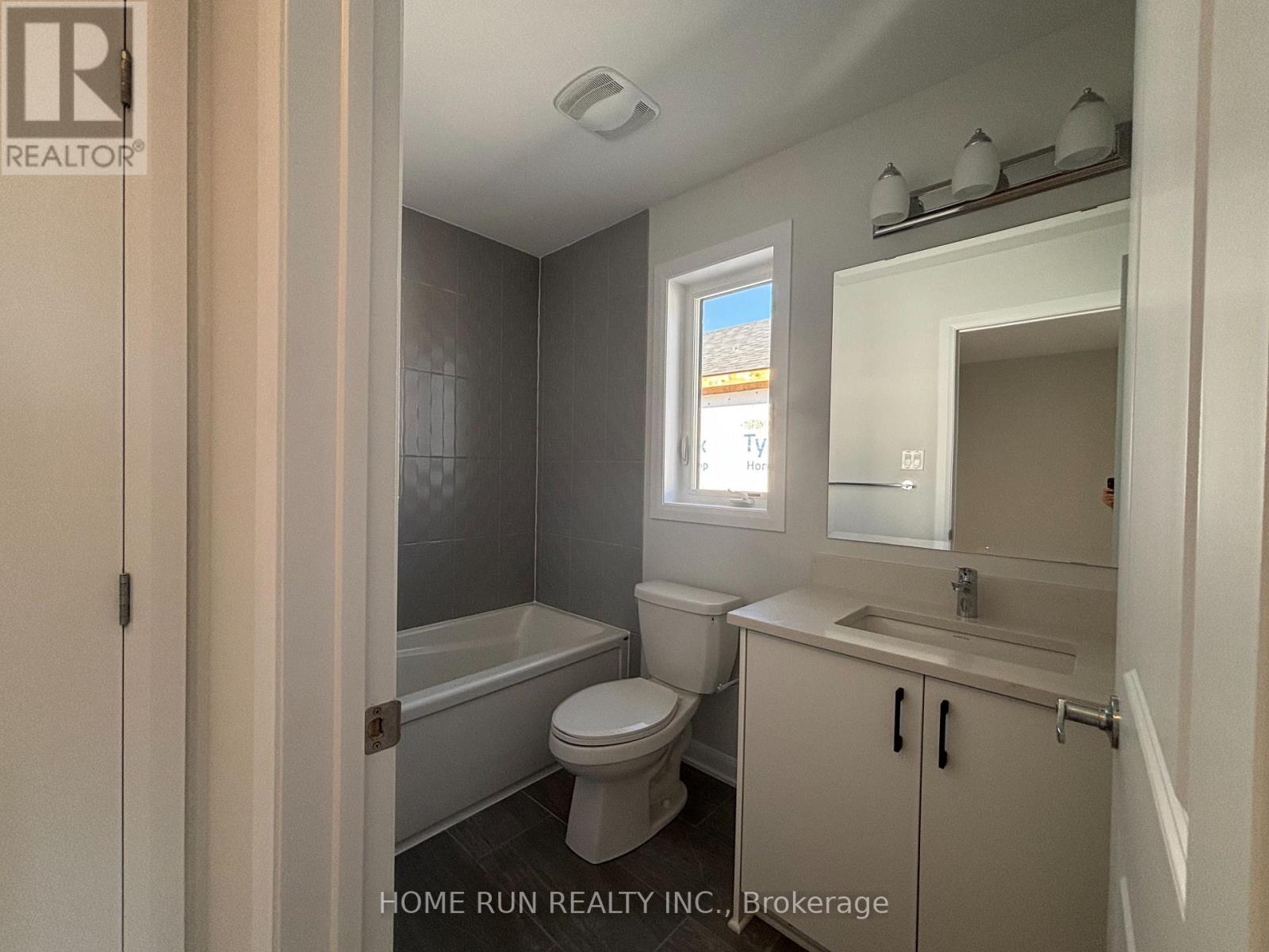 822 Fairline Row, Ottawa, Ontario  K2V 0V8 - Photo 24 - X12452376