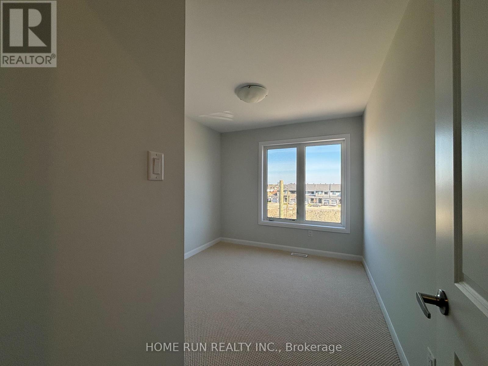 822 Fairline Row, Ottawa, Ontario  K2V 0V8 - Photo 25 - X12452376