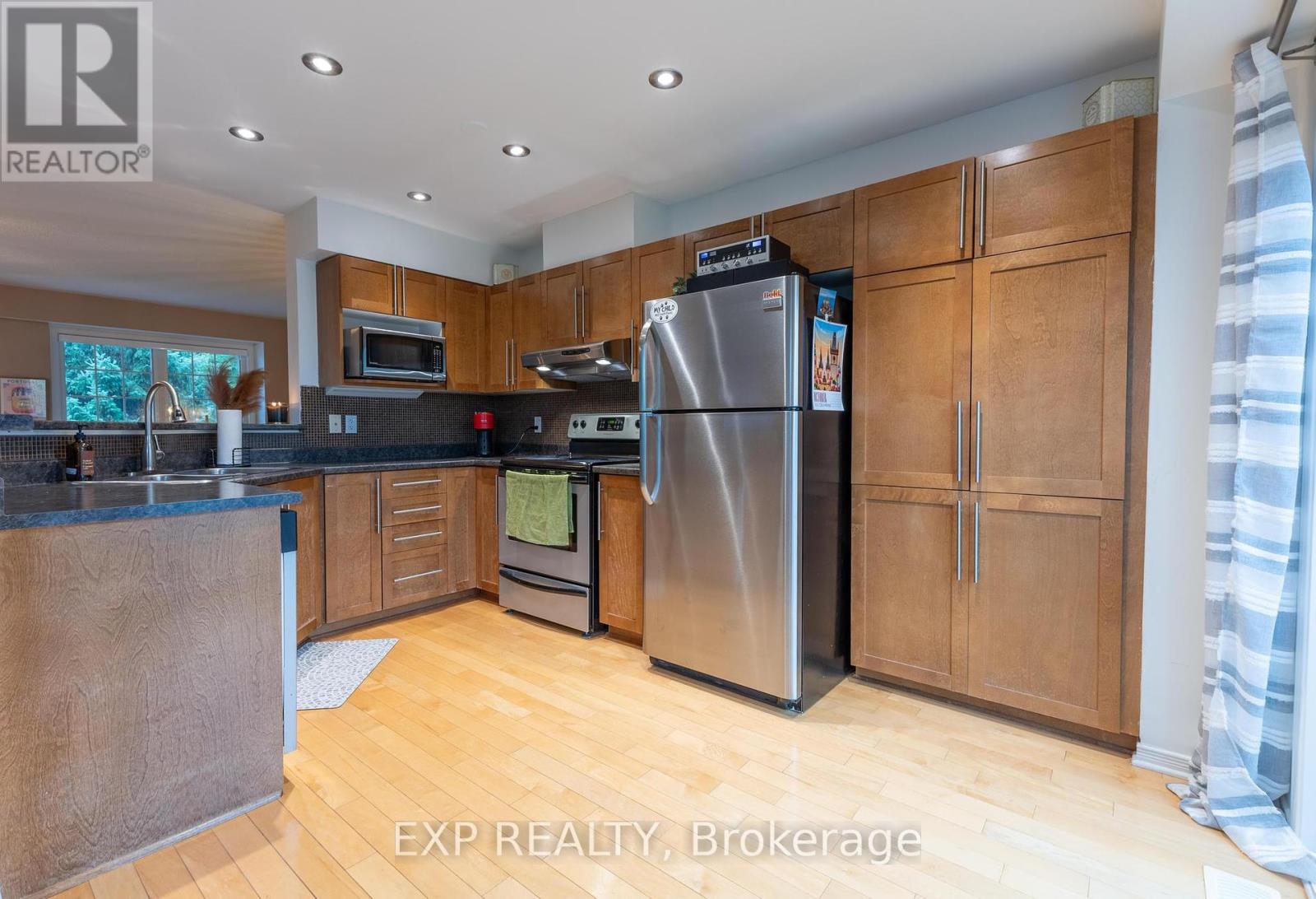 2341 Glandriel Crescent, Ottawa, Ontario  K4A 4S8 - Photo 10 - X12452386