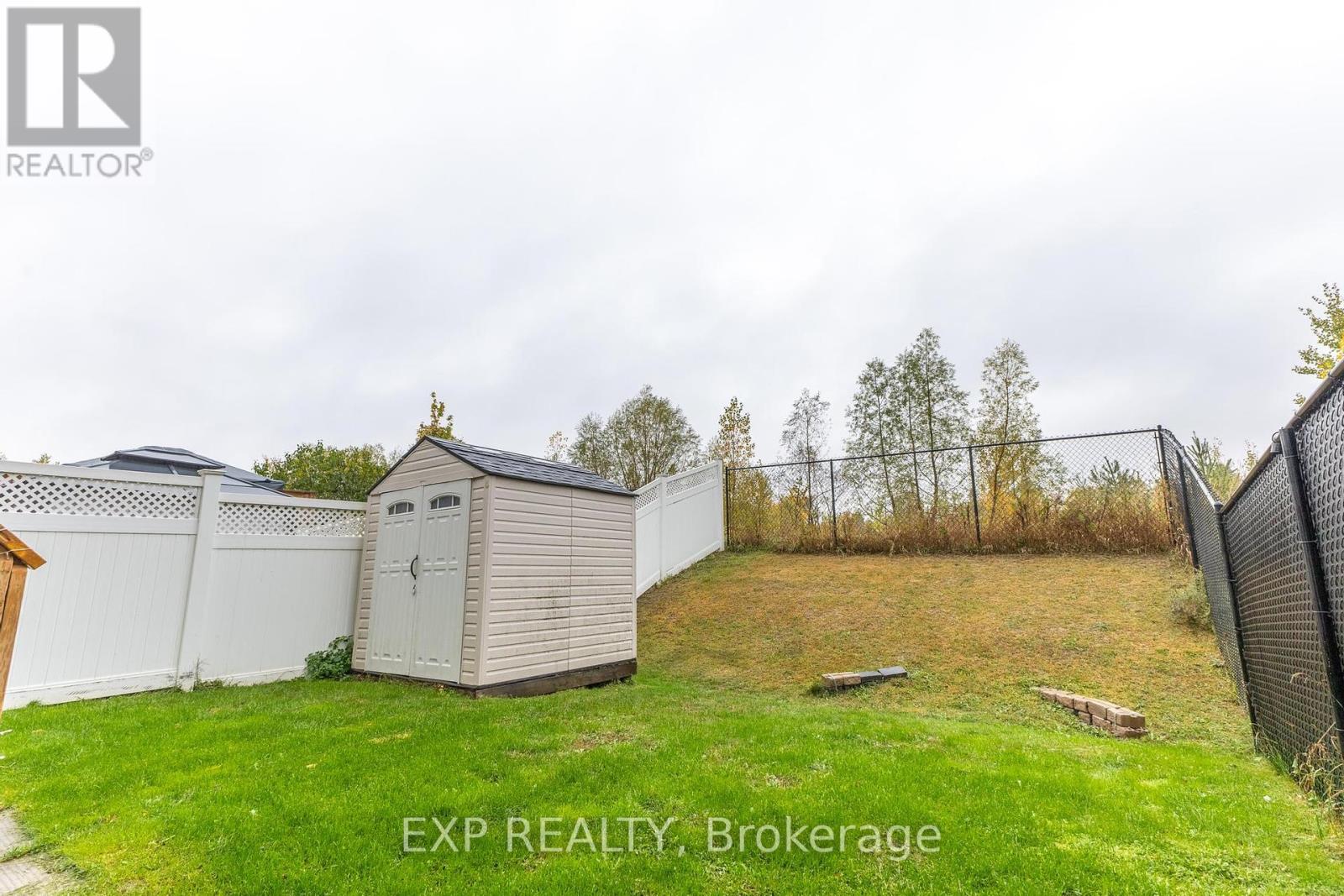 2341 Glandriel Crescent, Ottawa, Ontario  K4A 4S8 - Photo 27 - X12452386