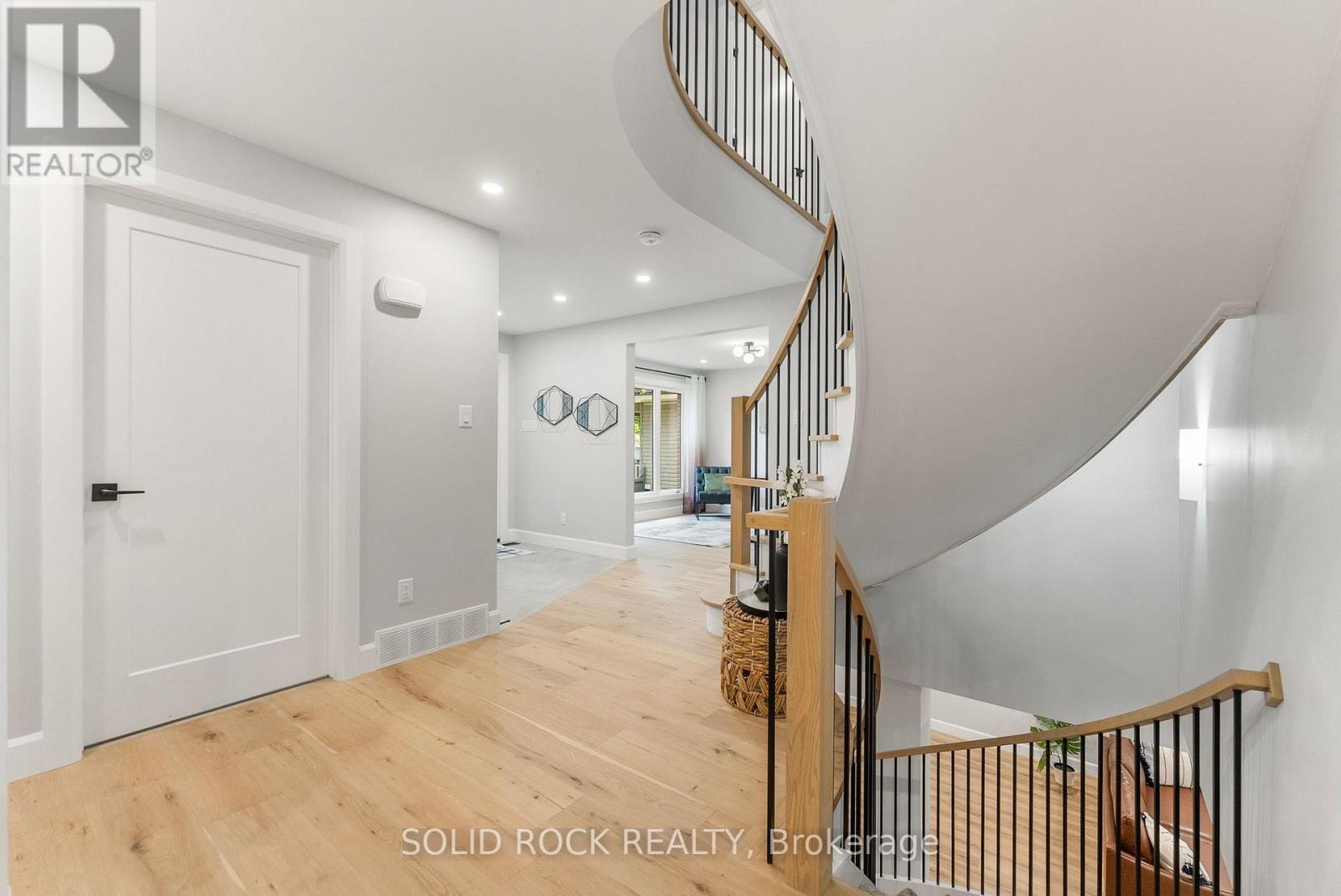 210 Carleton Avenue, Ottawa, Ontario  K1Y 0J3 - Photo 33 - X12452397