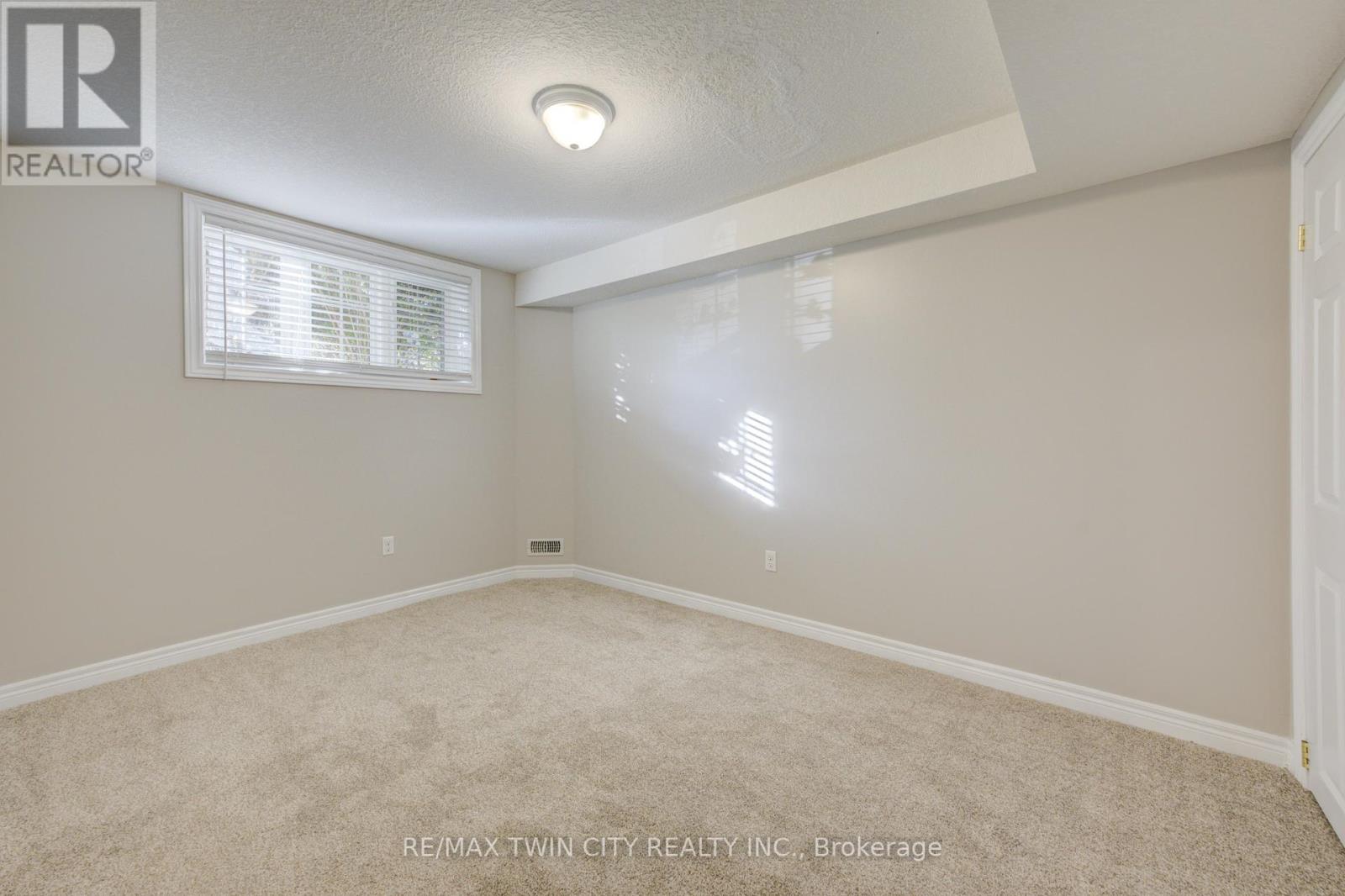642a - 642 Woodlawn Road E, Guelph, Ontario  N1E 0K4 - Photo 24 - X12452239