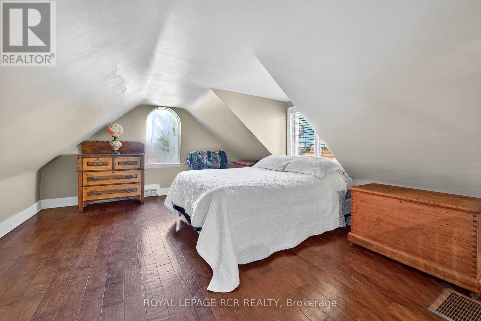 1069 Haldimand 66 Road, Haldimand, Ontario  N3W 1P8 - Photo 25 - X12452261