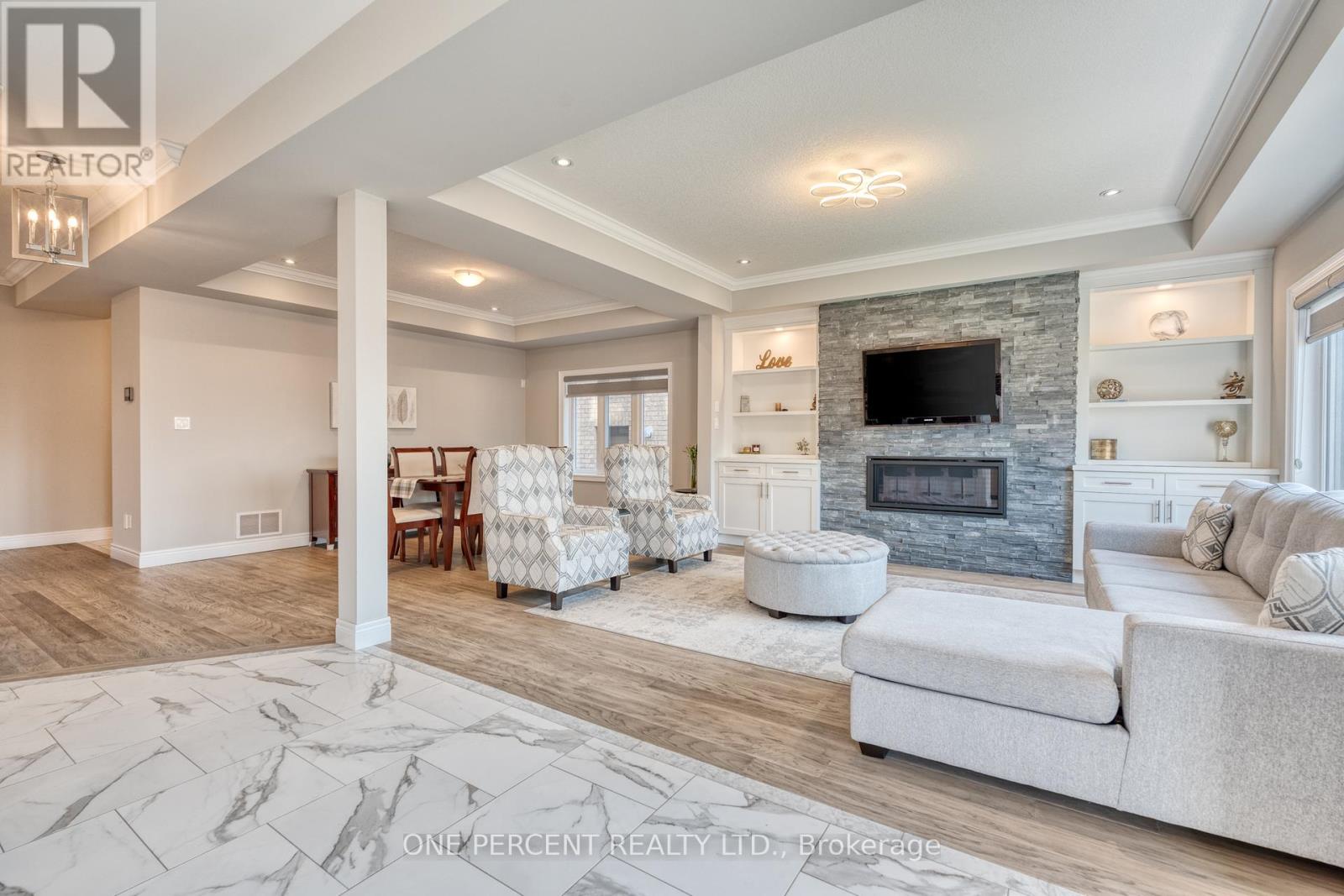 16 Eringate Court, Hamilton, Ontario  L8J 0L7 - Photo 10 - X12452332