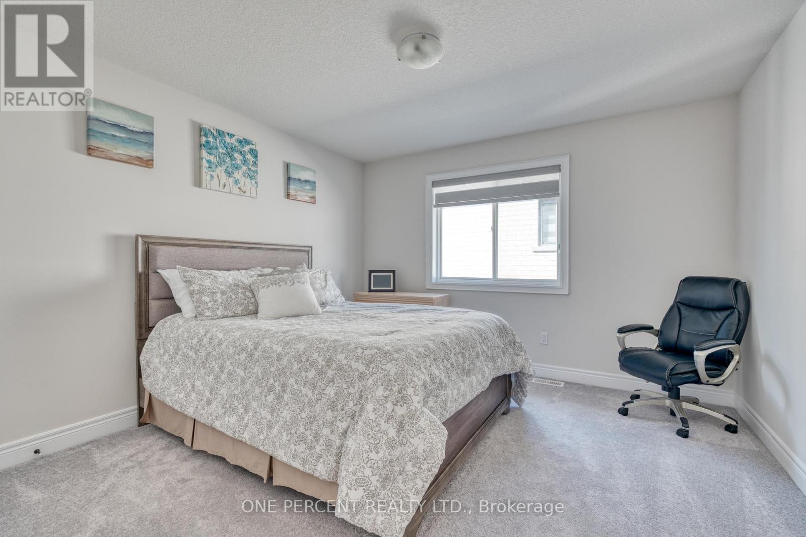 16 Eringate Court, Hamilton, Ontario  L8J 0L7 - Photo 29 - X12452332