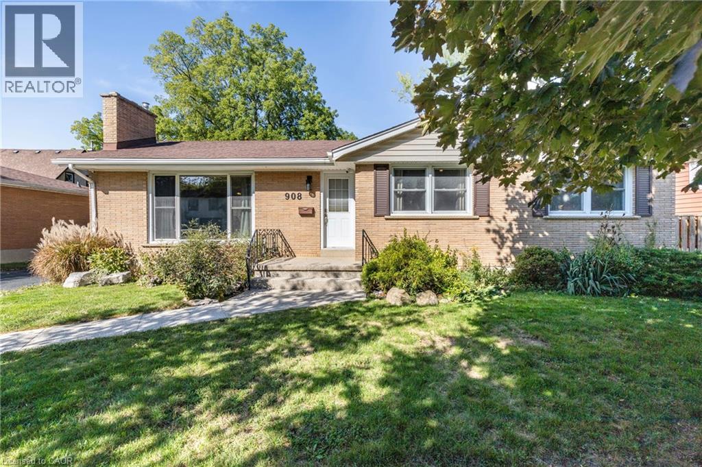 908 Cedar Street, Dunnville, Ontario  N1A 2K3 - Photo 3 - 40775573