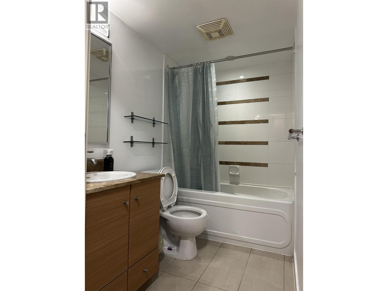 2404 977 Mainland Street, Vancouver, British Columbia  V6B 1T2 - Photo 15 - R3056693
