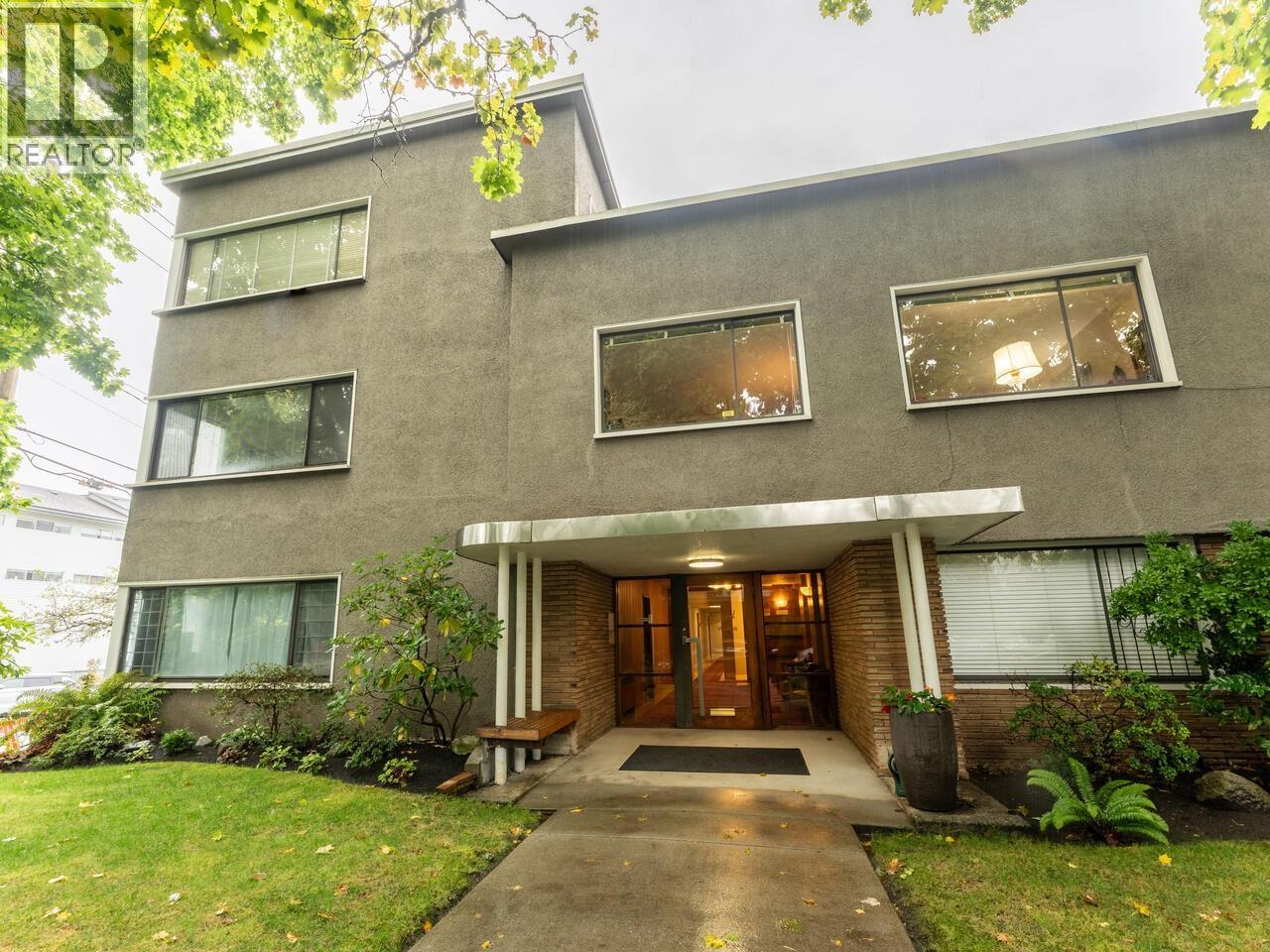 201 1695 W 10th Avenue, Vancouver, British Columbia  V6J 2A2 - Photo 1 - R3056733