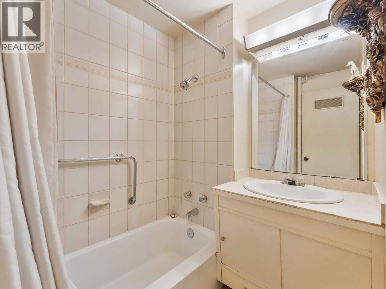 201 1695 W 10th Avenue, Vancouver, British Columbia  V6J 2A2 - Photo 21 - R3056733