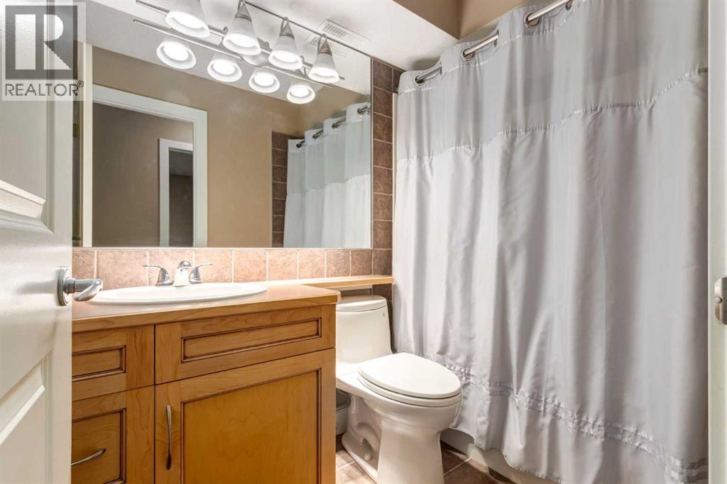 230 Discovery Ridge Boulevard Sw, Calgary, Alberta  T3H 4Y4 - Photo 19 - A2260822