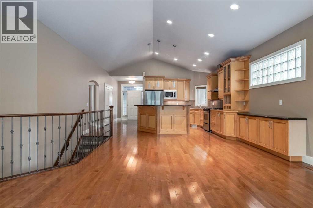 230 Discovery Ridge Boulevard Sw, Calgary, Alberta  T3H 4Y4 - Photo 7 - A2260822