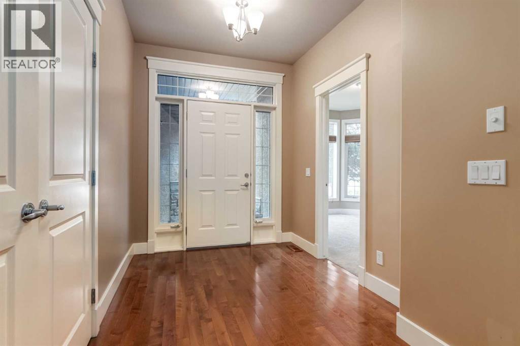 230 Discovery Ridge Boulevard Sw, Calgary, Alberta  T3H 4Y4 - Photo 2 - A2260822