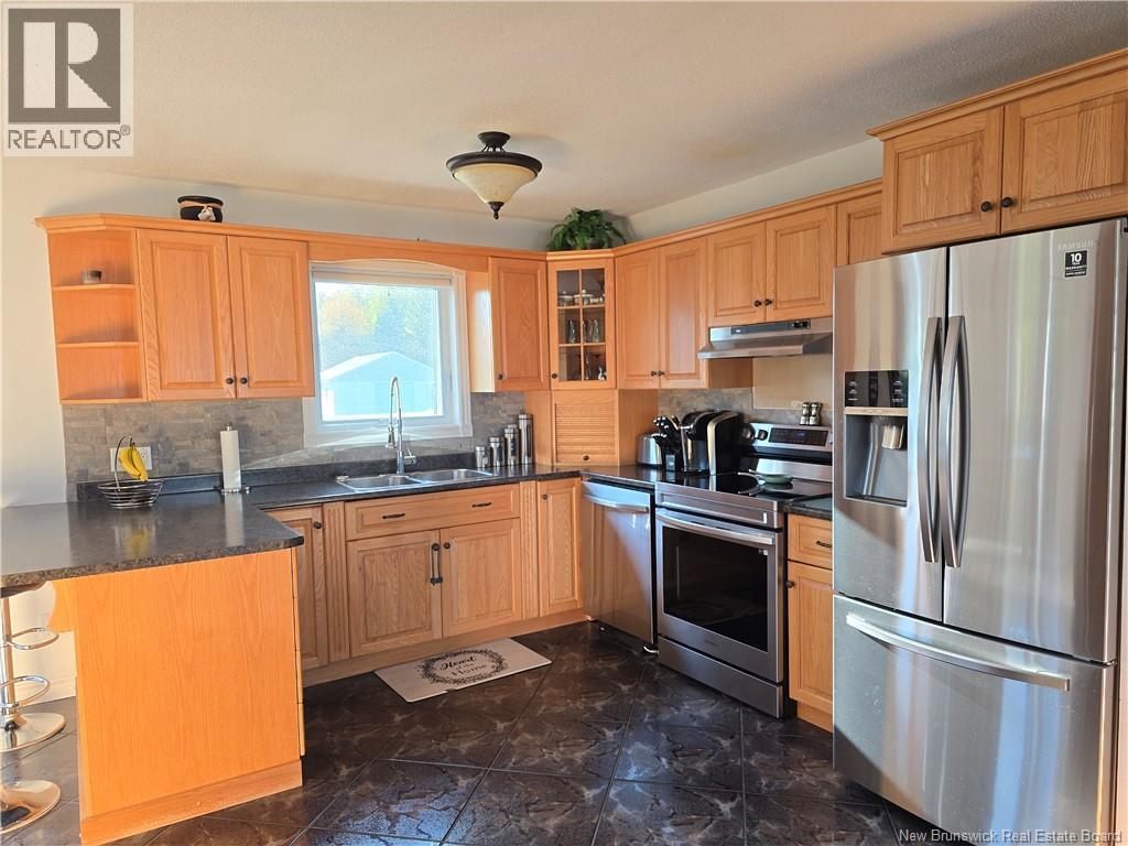 646 Principale, Pointe-Verte, New Brunswick  E8J 3A1 - Photo 16 - NB128240