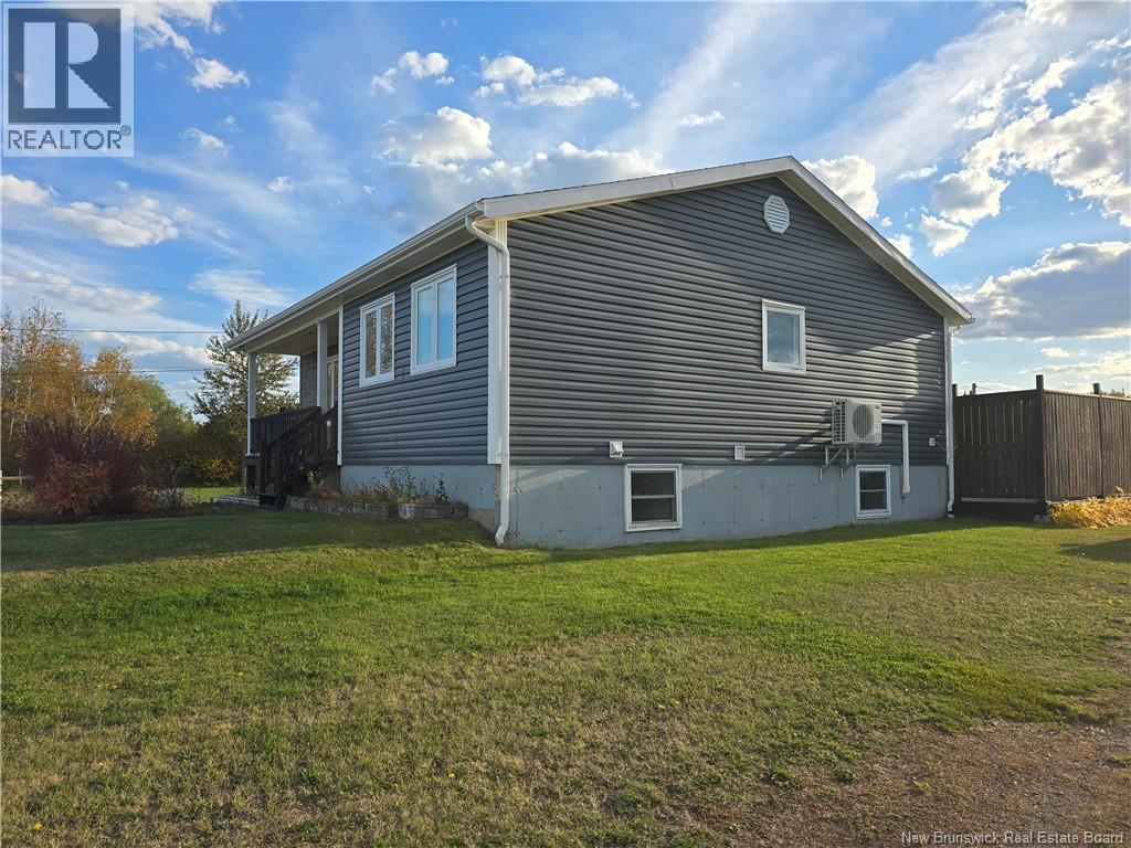 646 Principale, Pointe-Verte, New Brunswick  E8J 3A1 - Photo 5 - NB128240