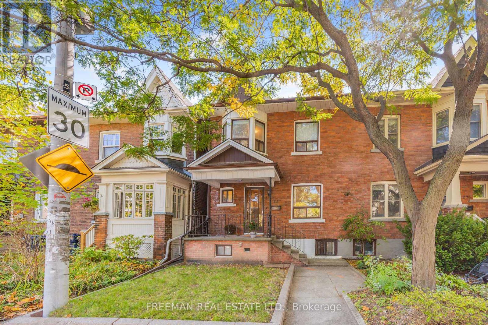 21 London Street, Toronto, Ontario  M6G 1M8 - Photo 1 - C12452374