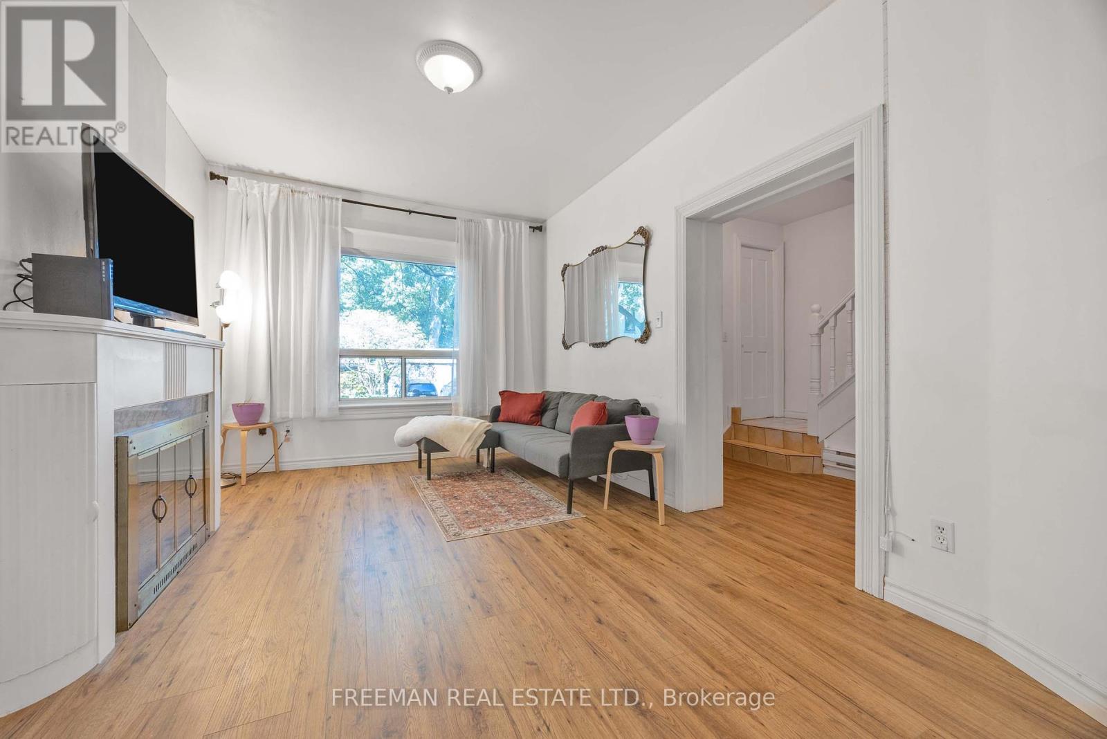 21 London Street, Toronto, Ontario  M6G 1M8 - Photo 3 - C12452374