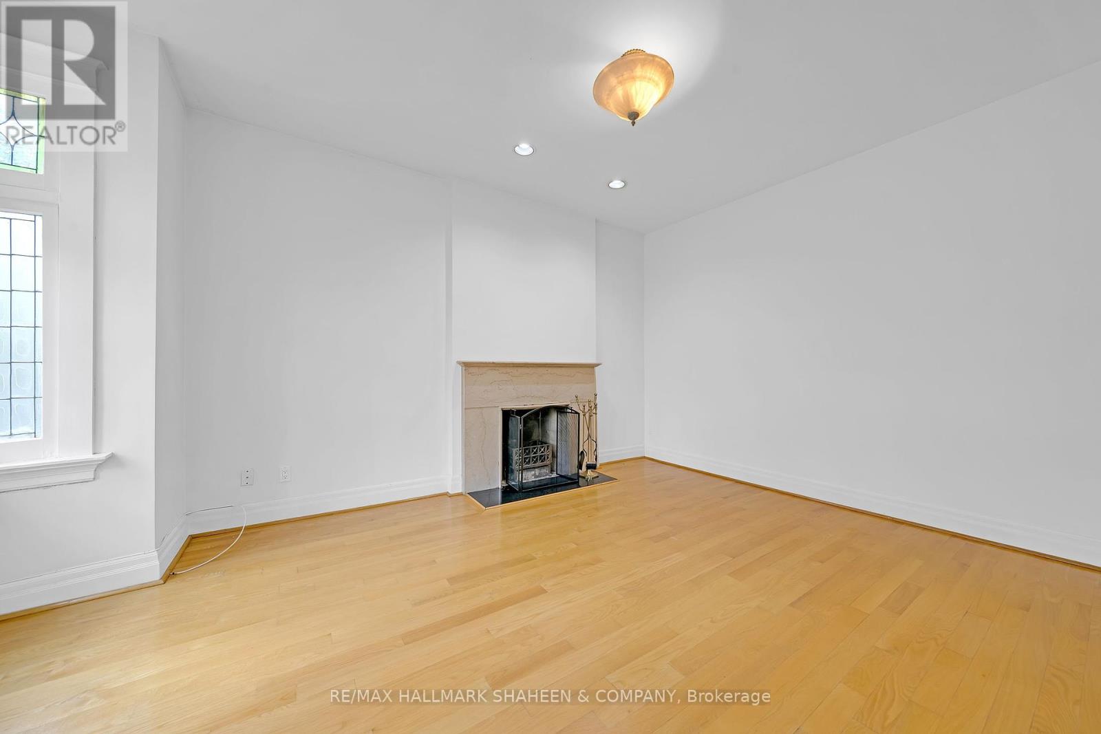 1 - 12 Foxbar Road, Toronto, Ontario  M4V 2G6 - Photo 5 - C12452378