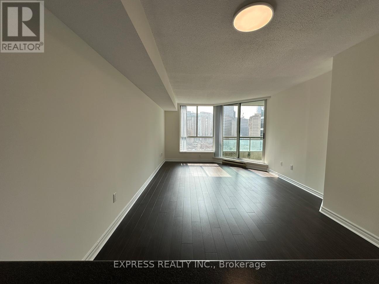 1212 - 38 Elm Street, Toronto, Ontario  M5G 2K5 - Photo 3 - C12452381