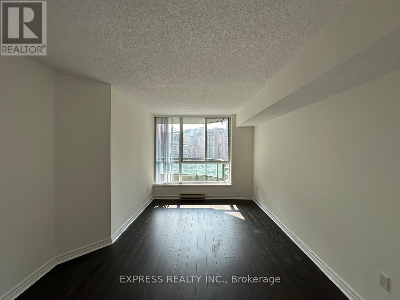 1212 - 38 Elm Street, Toronto, Ontario  M5G 2K5 - Photo 8 - C12452381