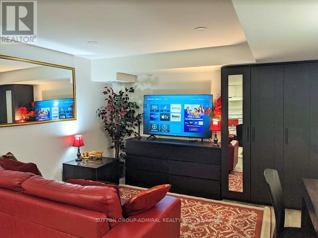 498 Hidden Trail, Toronto, Ontario  M2R 3R8 - Photo 4 - C12452398