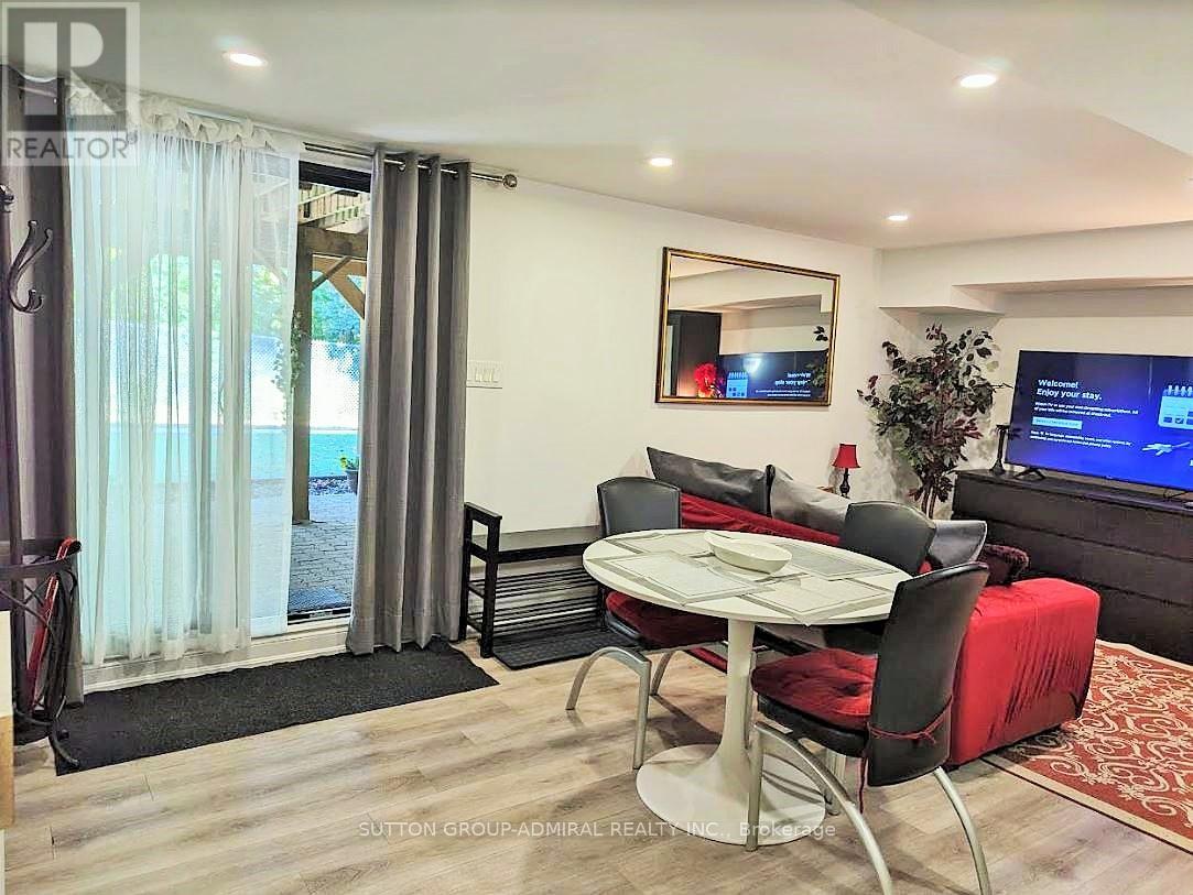 498 Hidden Trail, Toronto, Ontario  M2R 3R8 - Photo 7 - C12452398