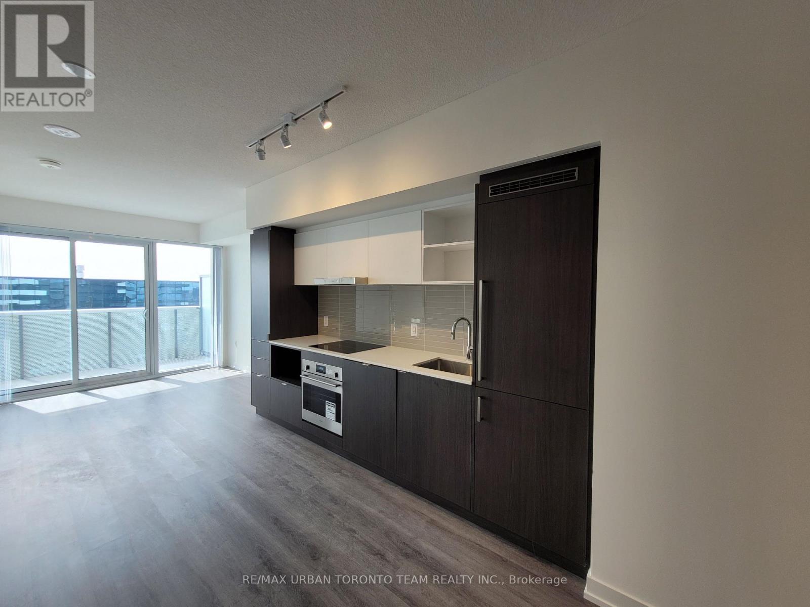 3309 - 138 Downes Street, Toronto, Ontario  M5E 0E4 - Photo 3 - C12452403