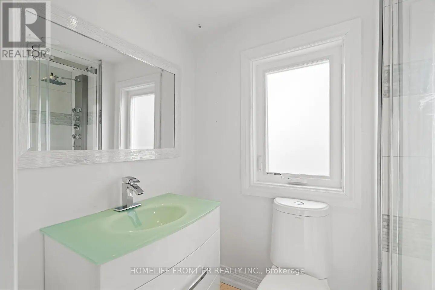 Main Floor - 289 Burnett Avenue, Toronto, Ontario  M2N 1W2 - Photo 12 - C12452411