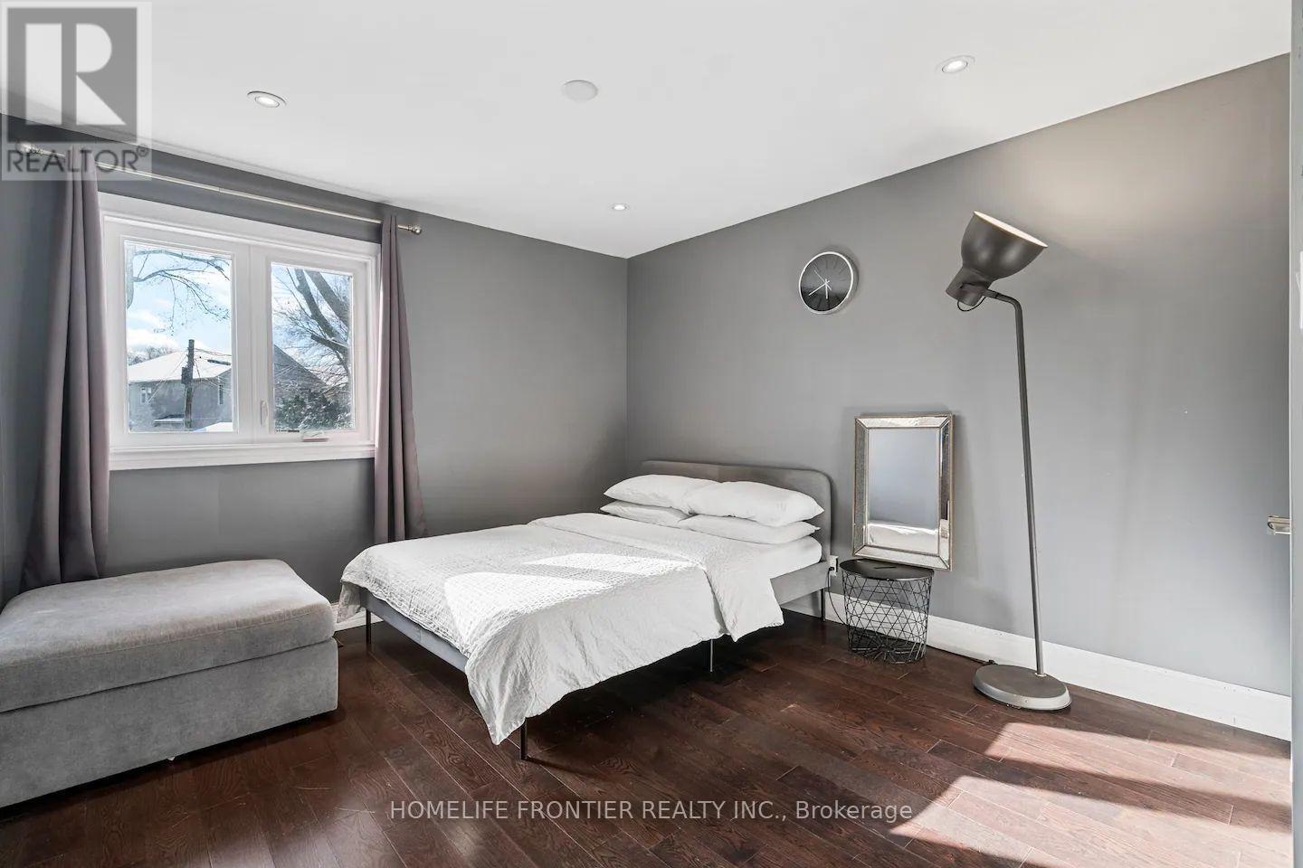 Main Floor - 289 Burnett Avenue, Toronto, Ontario  M2N 1W2 - Photo 21 - C12452411